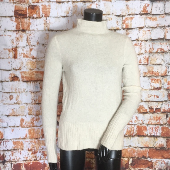 Madewell Sweaters - Madewell Inland Turtleneck Sweater in Coziest Yarn